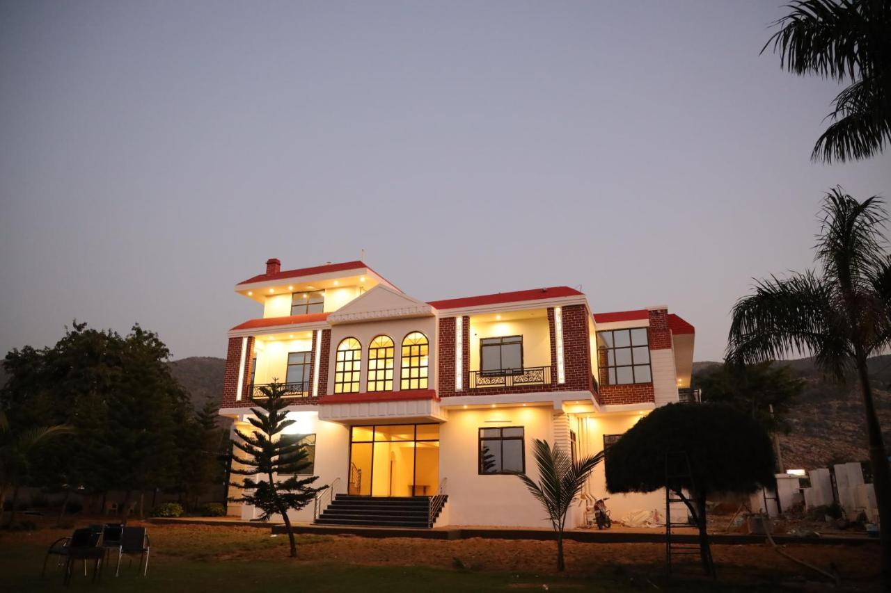 Winter Mountain Resort Pushkar Buitenkant foto