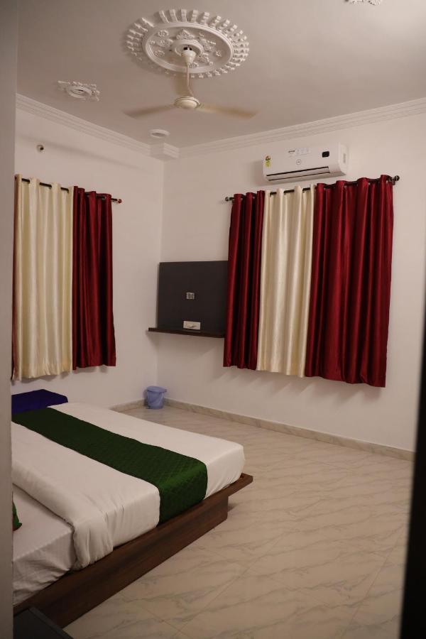 Winter Mountain Resort Pushkar Buitenkant foto