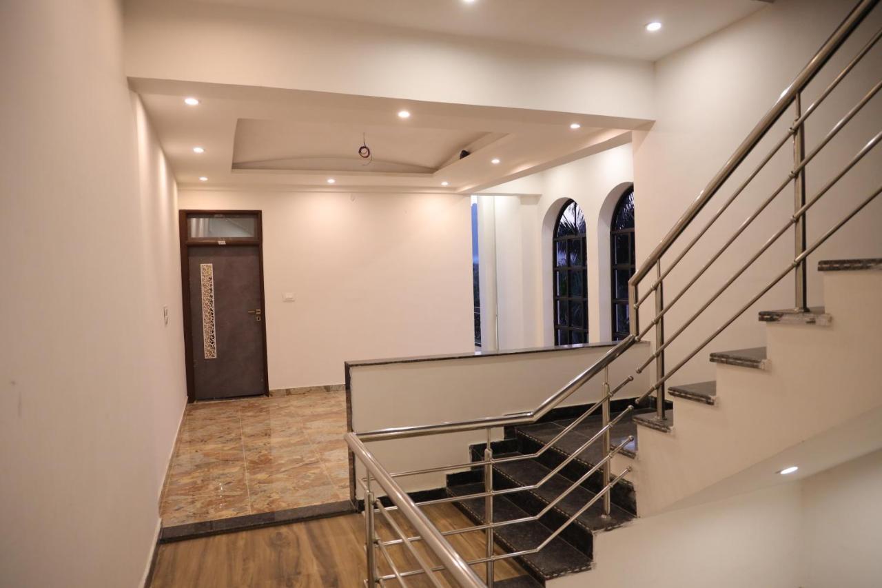 Winter Mountain Resort Pushkar Buitenkant foto