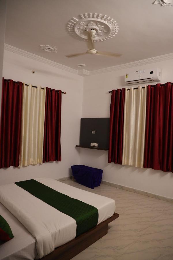 Winter Mountain Resort Pushkar Buitenkant foto