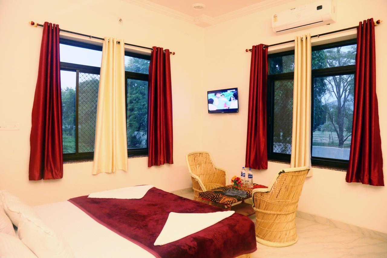 Winter Mountain Resort Pushkar Buitenkant foto